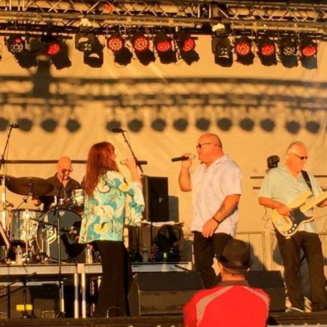 Missing Links Band in Loves Park IL