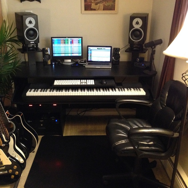 Looking for musicians to work with... Band in Philadelphia PA