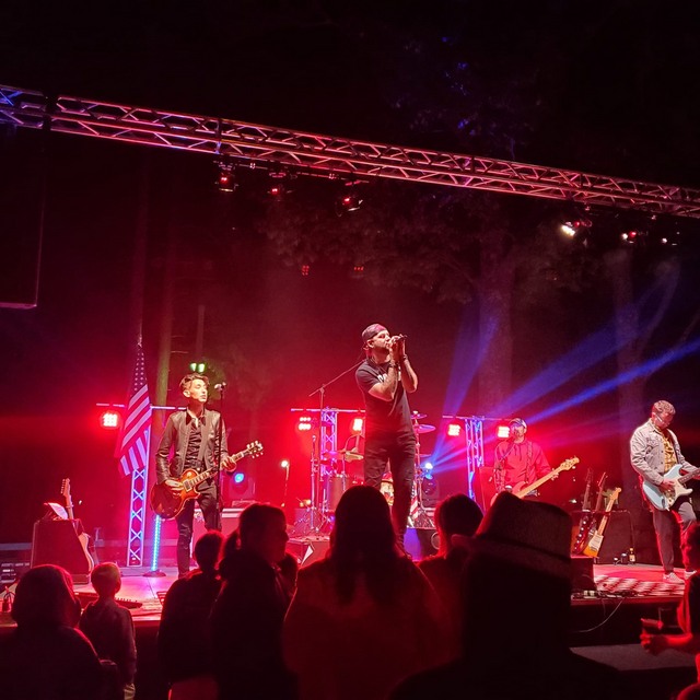 Boomboxx Band in Neenah WI