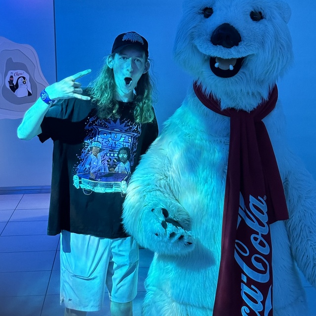 brady1757227 Musician in Temperance MI