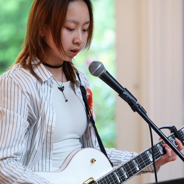 MUSICISMAGIC　leyona Leona - Musician in Glen Cove NY - BandMix.com