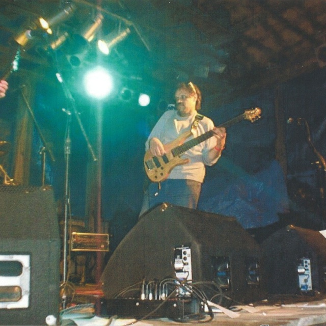 6StringBass Musician in Clinton ME