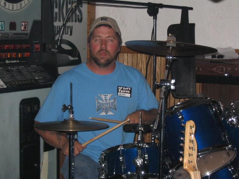 KICK'EN COUNTRY Venue in Lena WI